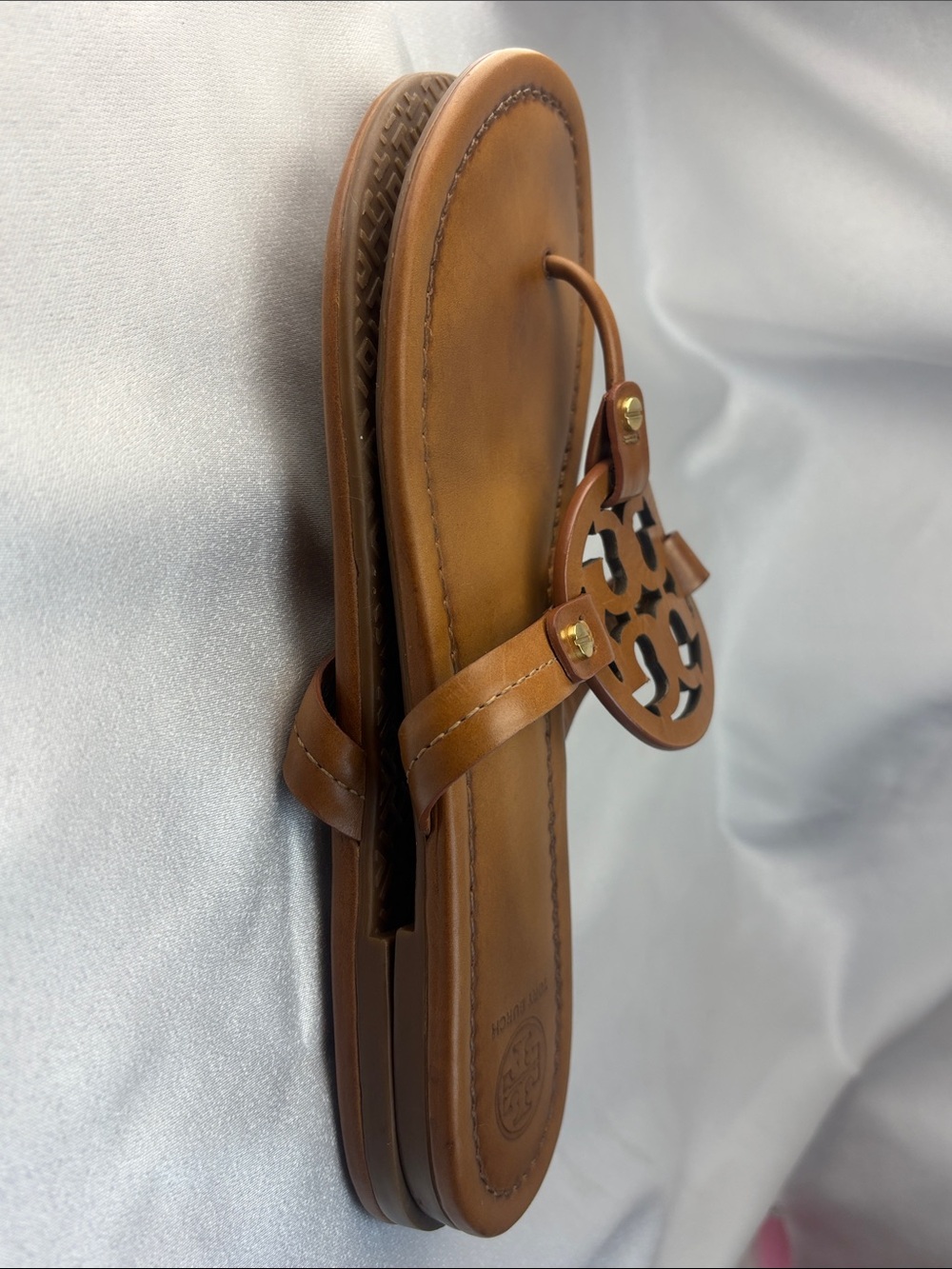 Tory Burch Miller Leather Logo Thong Sandals in Cognac Brown with Gold Accents - Picture 9 of 10
